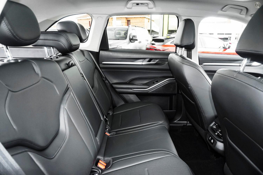 2026 GWM Haval H6 B01 Ultra PHEV SUV Image 14