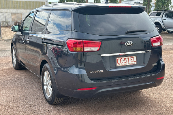 2016 Kia Carnival YP Si SUV