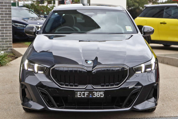 2026 BMW 5 Series G60 540d xDrive Sedan image 2