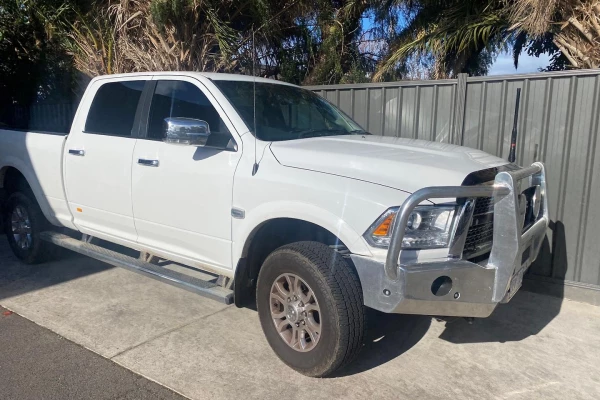 2017 Ram 2500  Laramie Ute Image 3