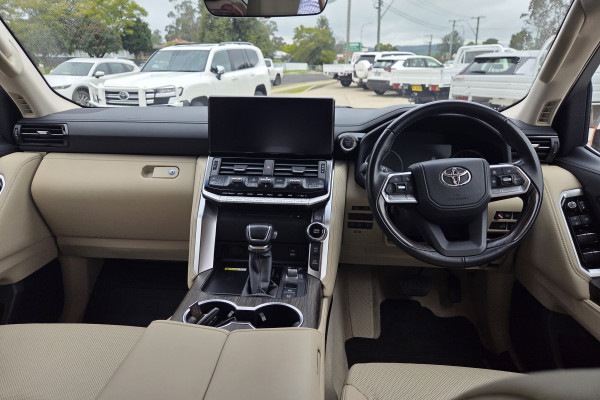 2024 Toyota LandCruiser FJA300R VX SUV Image 13