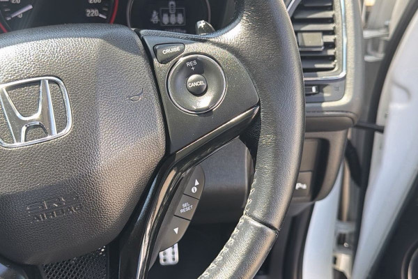 2017 Honda HR-V  VTi-L SUV Image 13