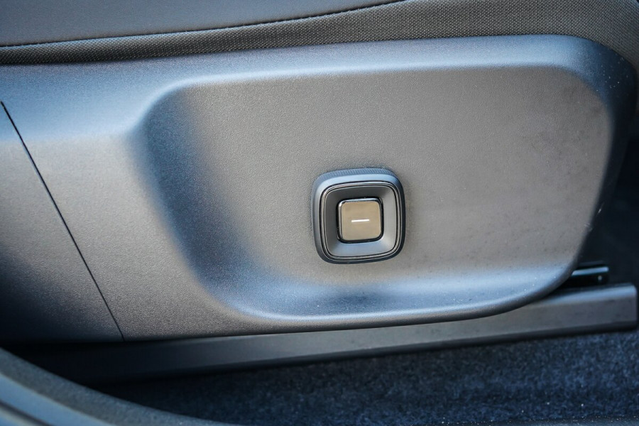 2023 MY24 Volvo EX30  Single Motor Extended Range Ultra SUV Image 14