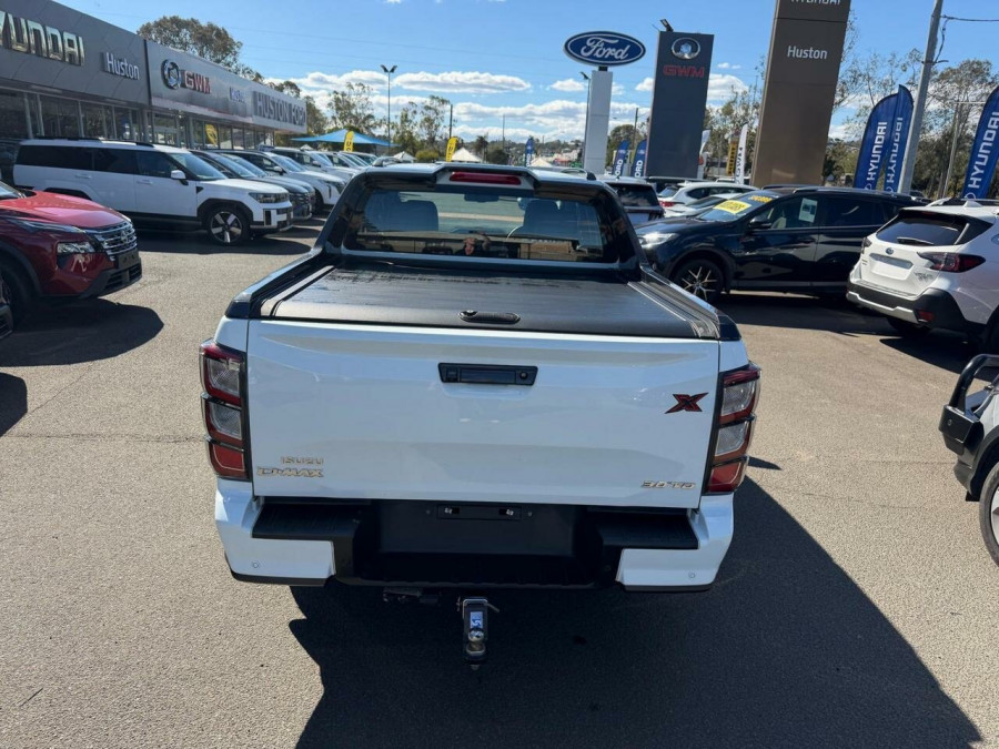 2024 Isuzu D-MAX RG X-TERRAIN Ute Image 8