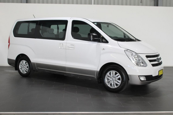 2016 Hyundai Imax TQ3-W Series II Wagon Image 5