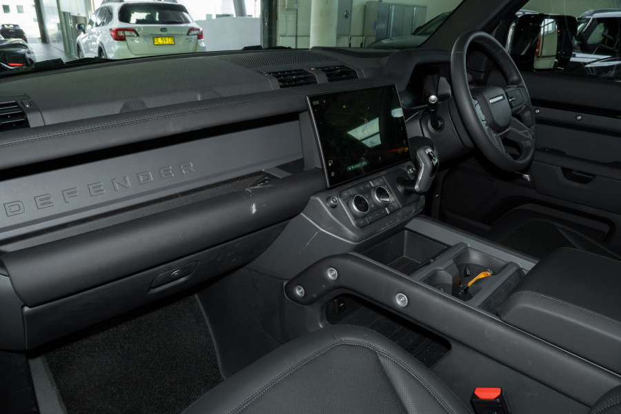 2026 Land Rover Defender L663 110 D350 X-Dynamic SE SUV
