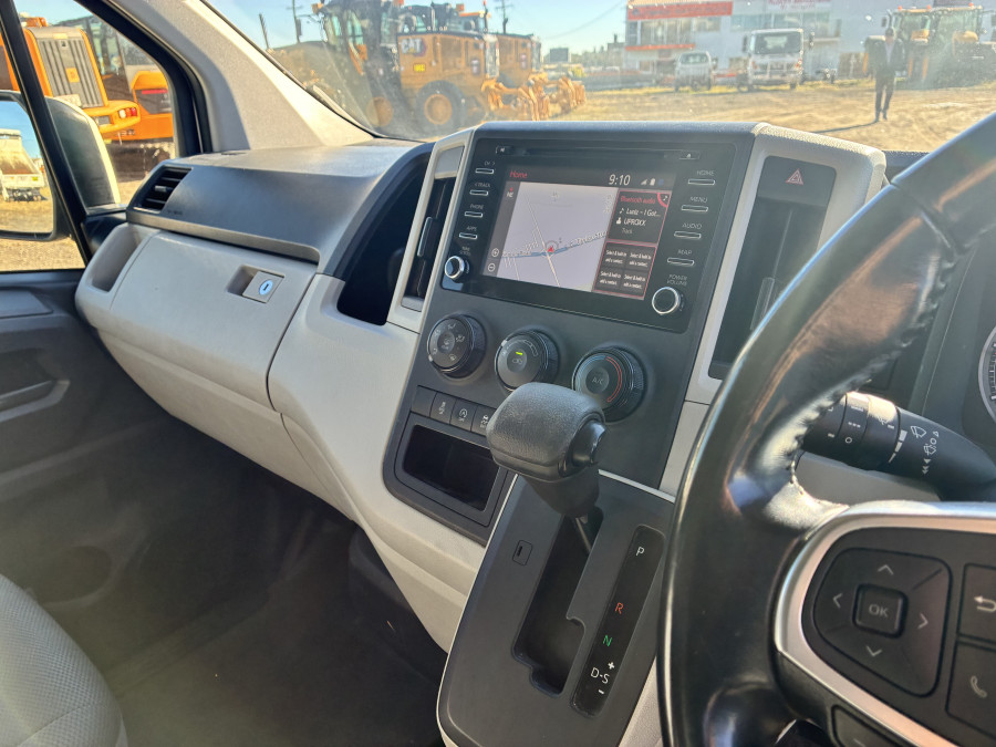 2019 Toyota HiAce GDH300R  Van Image 10