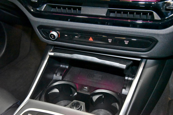 2025 BMW 3 Series G21 LCI II 330i M Sport Wagon Image 18