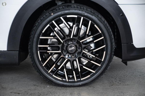 2026 MINI Cooper F65 C Favoured Hatch image 22