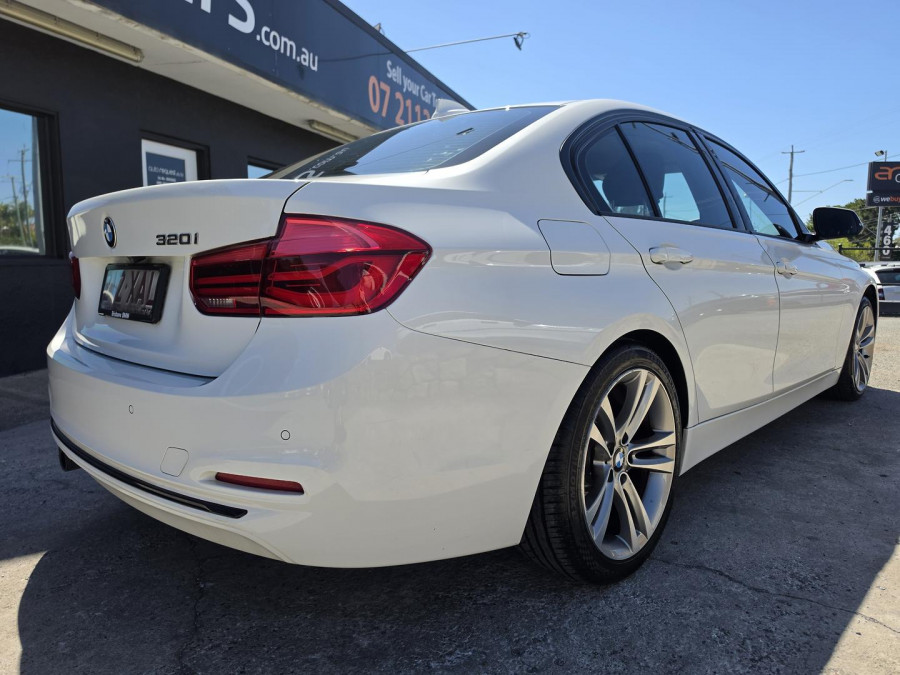 2016 BMW 3 Series F30 LCI 320i Sport Line Sedan Image 9