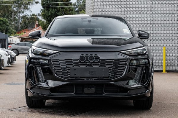 2025 Audi Q6 e-tron GF  SUV image 4