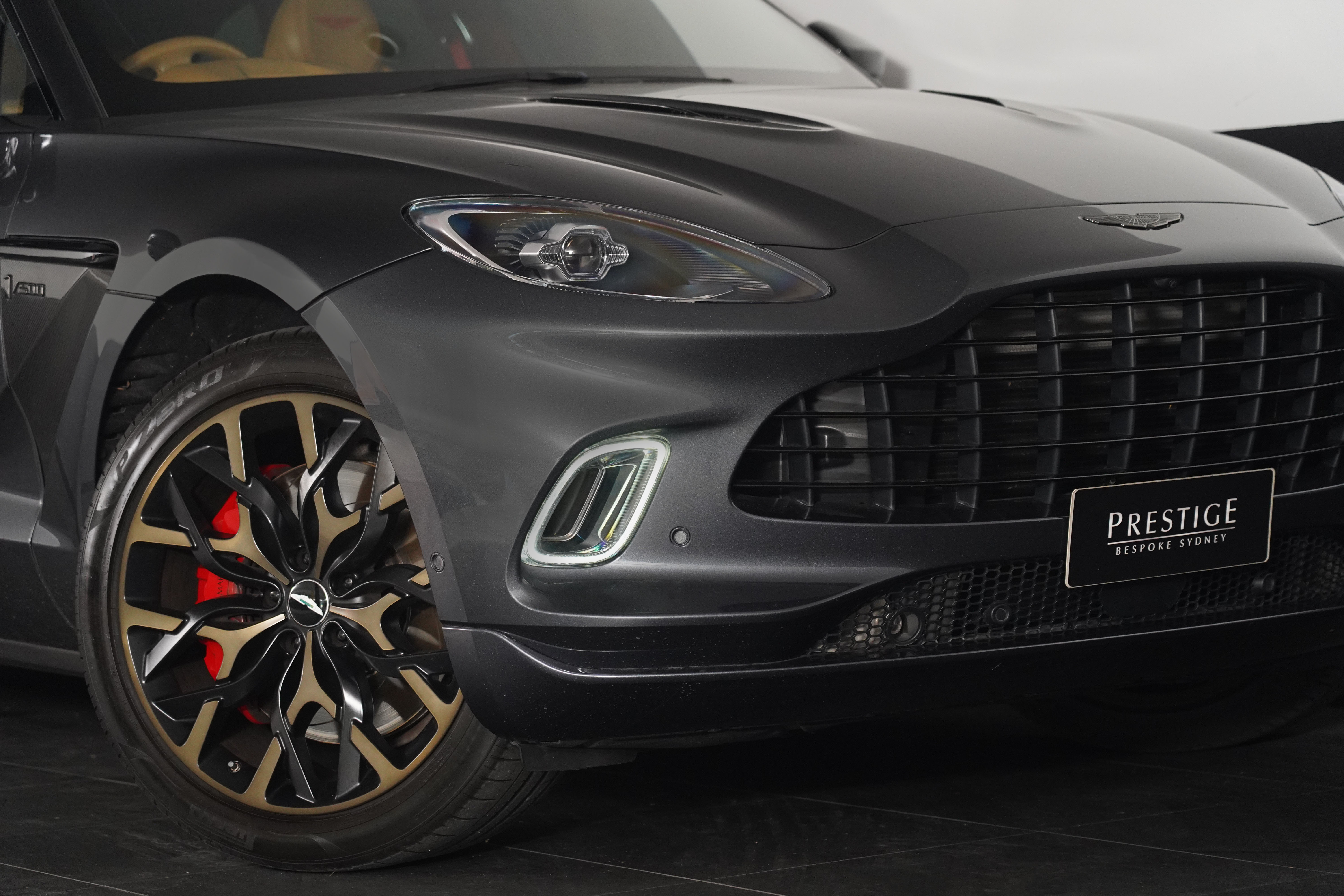 2021 Aston Martin DBX 1913 Edition SUV Image 18