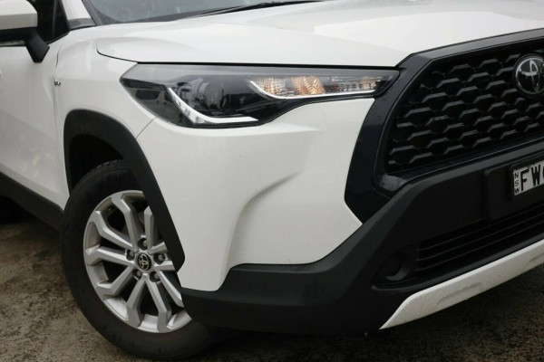 2024 Toyota Corolla Cross MXGA10R GX SUV Image 6
