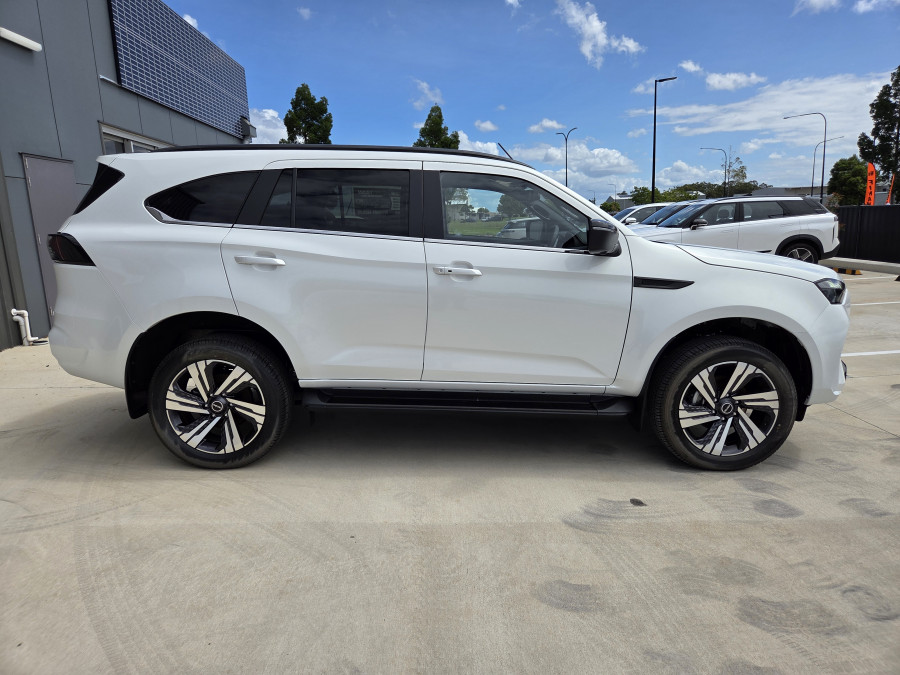 2025 MY25.5 Isuzu MU-X RJ LS-T SUV Image 2