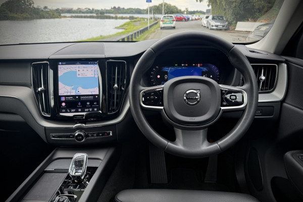 2023 Volvo XC60 UZ Ultimate B5 Bright SUV Image 13