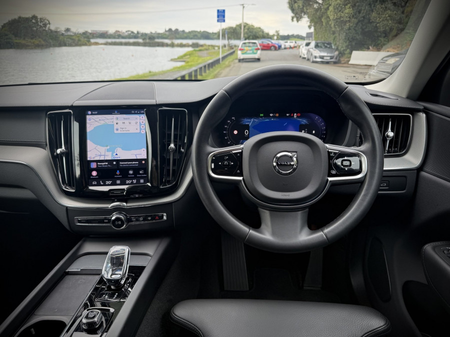 2023 Volvo XC60 UZ Ultimate B5 Bright SUV Image 13