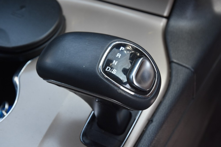 2013 MY14 Jeep Grand Cherokee WK MY2014 Laredo Suv Image 13