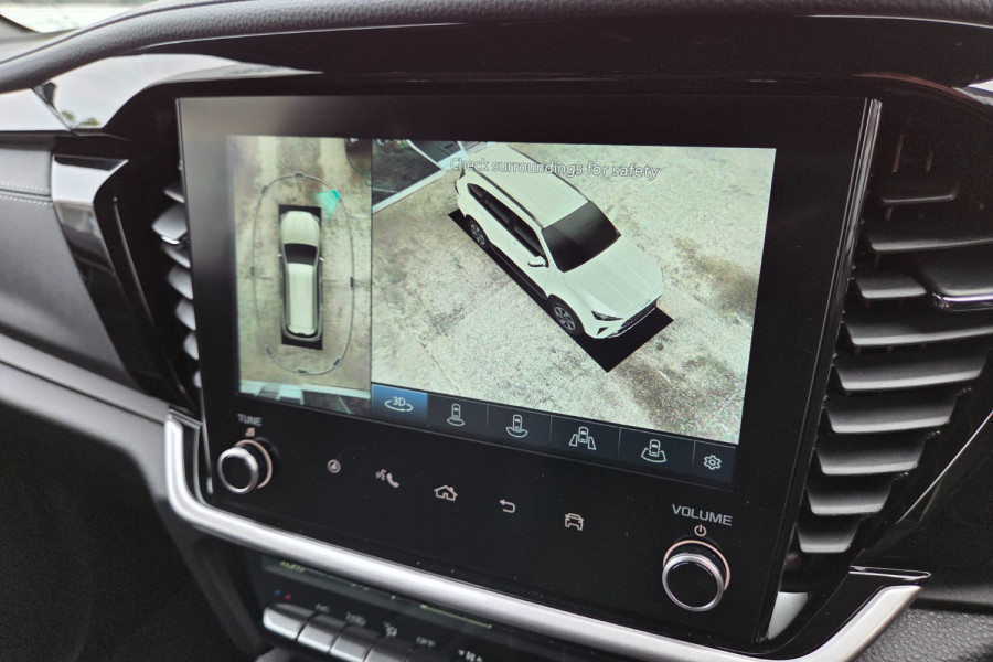 2025 Isuzu MU-X LS-T SUV Image 16