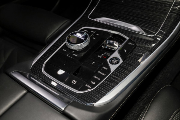 2026 BMW X5 G05 LCI xDrive30d M Sport SUV image 22