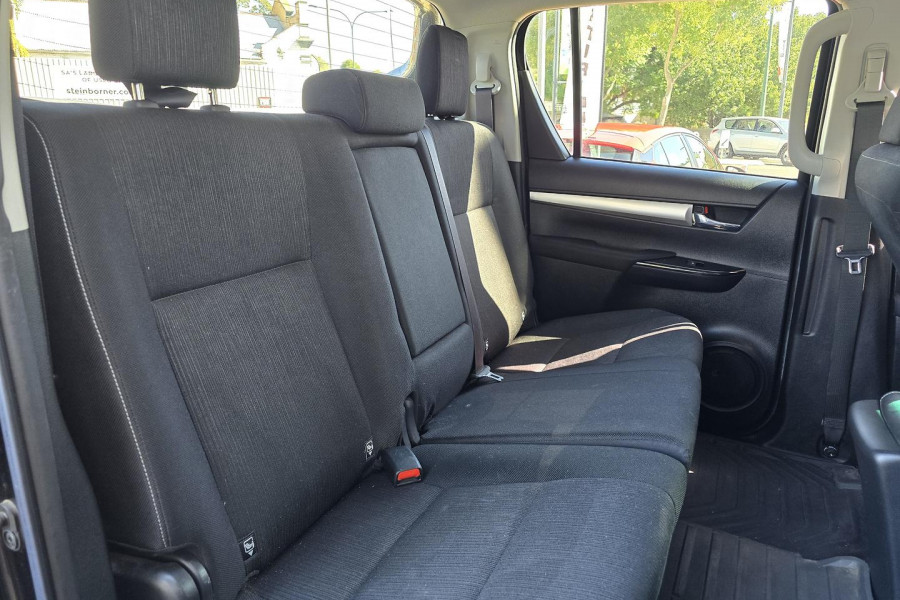 2017 Toyota HiLux  SR5 Double Cab Pick Up Image 29