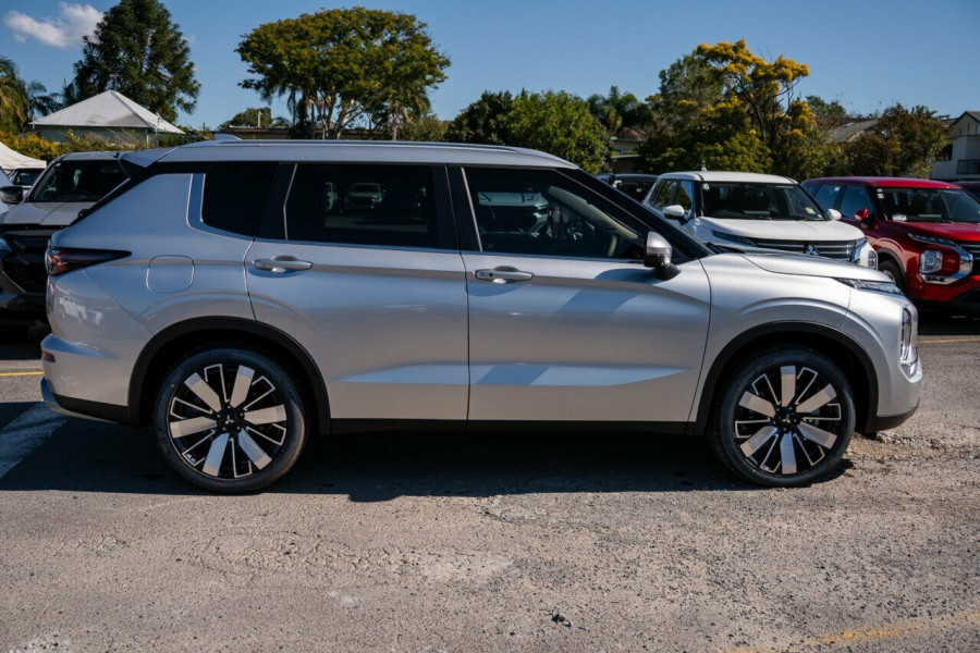 2025 Mitsubishi Outlander ZM Aspire SUV Image 4
