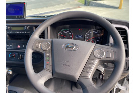2023 MY21 Hyundai Mighty EX4 Cab Chassis