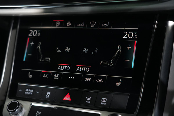 2020 Audi Q7 50 TDI S Line SUV Image 21