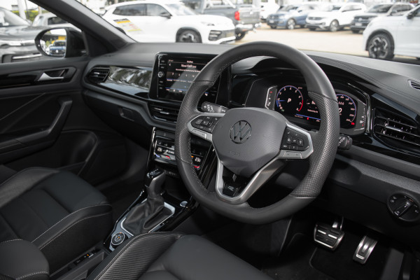 2025 MY26 Volkswagen T-Roc D11 140TSI R-Line SUV image 6
