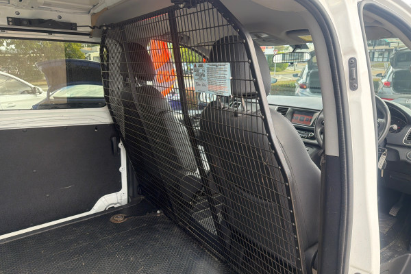 2021 LDV G10 SV7C + Van Image 17