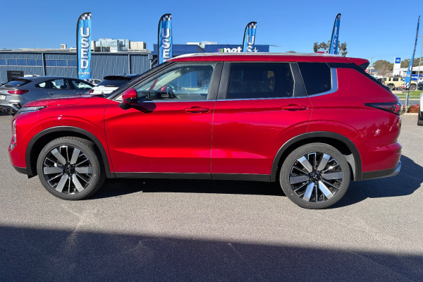 2025 Mitsubishi Outlander ZM Aspire SUV Image 2