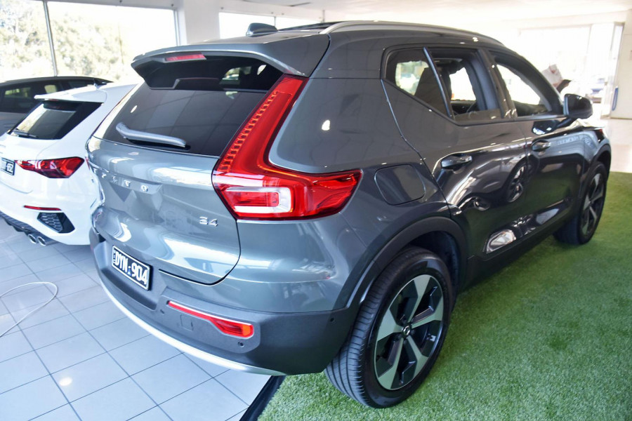 2026 Volvo XC40 XZ Plus B4 SUV Image 4