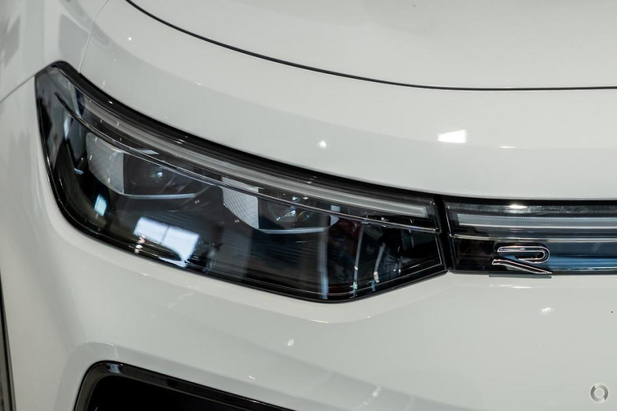 2025 MY26 Volkswagen Tayron R4 195TSI R-Line SUV Image 21