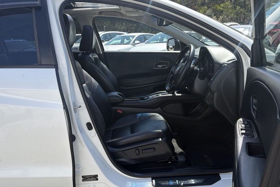 2017 Honda HR-V  VTi-L SUV Image 23