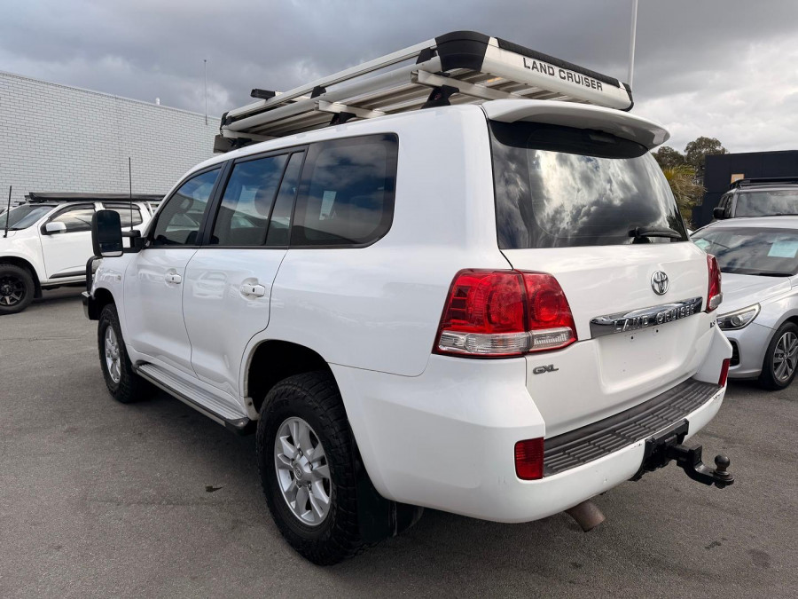 2009 Toyota LandCruiser VDJ200R GXL SUV Image 10