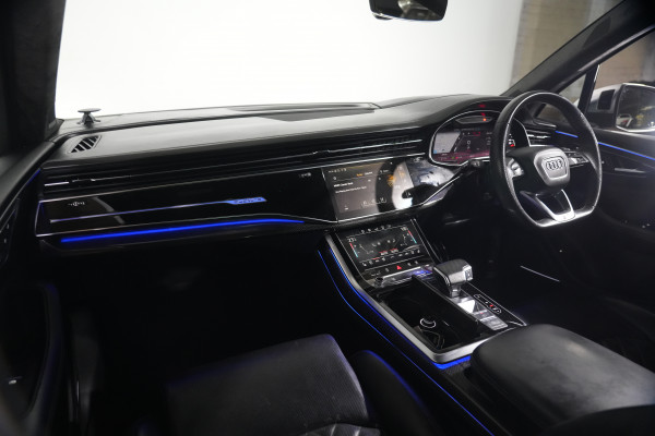 2020 Audi SQ7 TDI SUV image 12