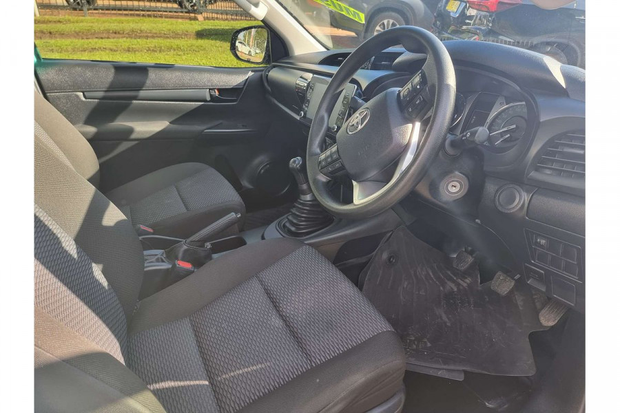 2021 Toyota HiLux TGN121R Workmate Cab Chassis Image 9