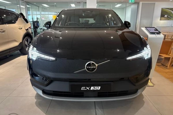 2026 MY27 Volvo EX30 Cross Country  P8 SUV Image 9