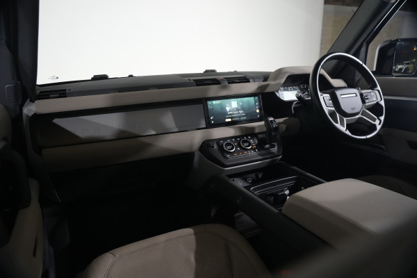 2022 Land Rover Defender L663 110 P400 SE 7 SEATER SUV Image 12