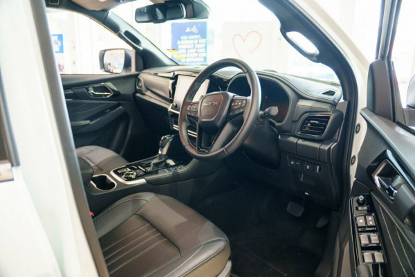 2025 MY25.5 Isuzu MU-X RJ LS-T SUV Image 15