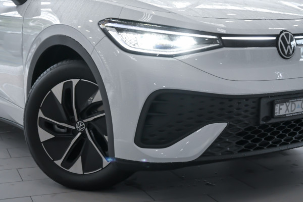 2025 Volkswagen ID. 5 E2 Pro SUV Image 6