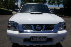 Nissan Navara MY12 D2