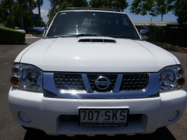 Nissan Navara MY12 D2