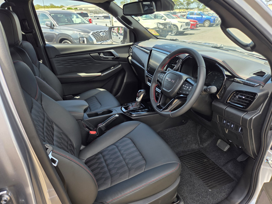 2026 MY25.5 Isuzu D-MAX RG X-TERRAIN Ute Image 8