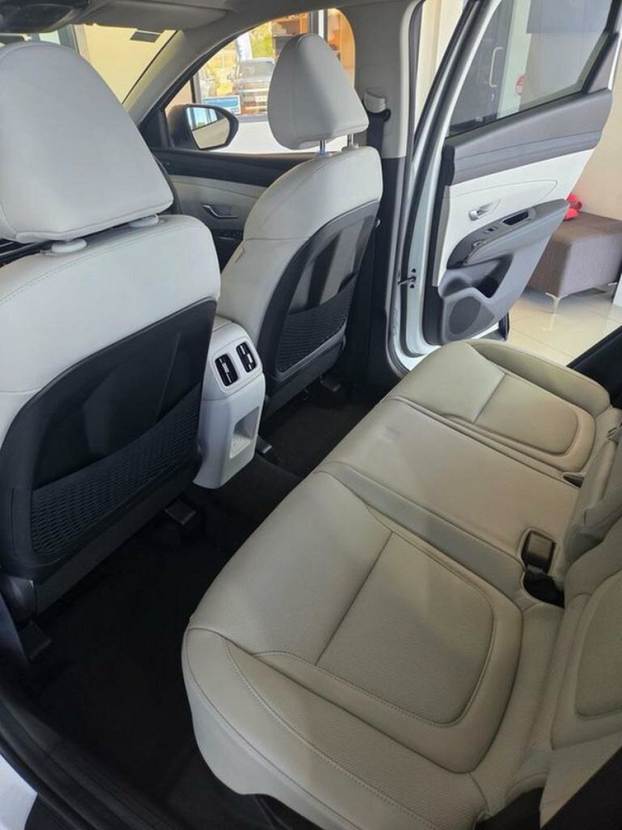 2026 Hyundai Tucson NX4.V4 Hybrid Premium SUV Image 11