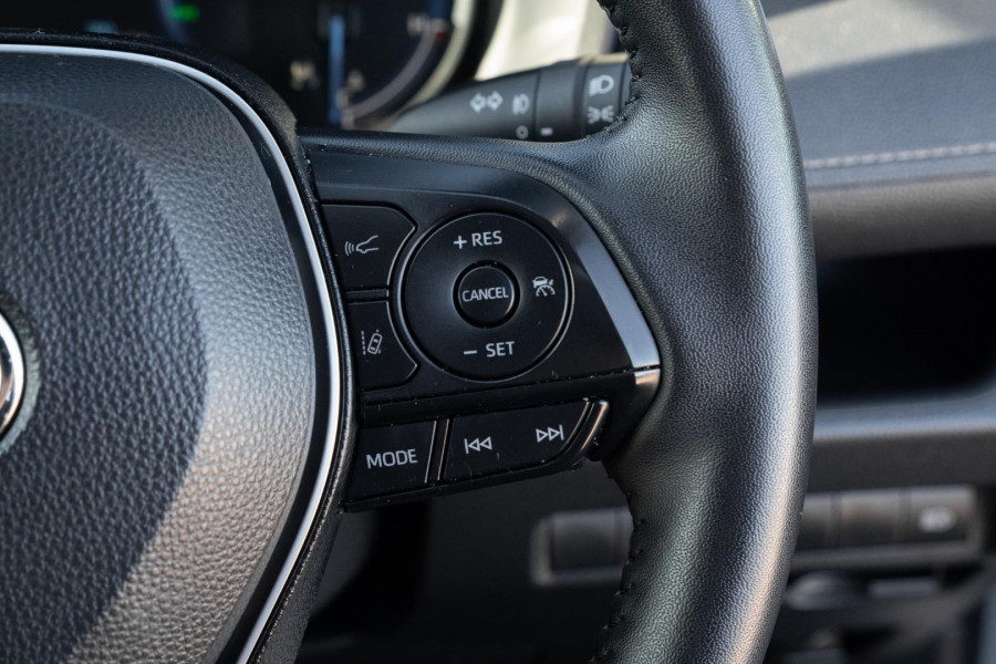 2025 Toyota RAV4 AXAH52R GXL SUV Image 17