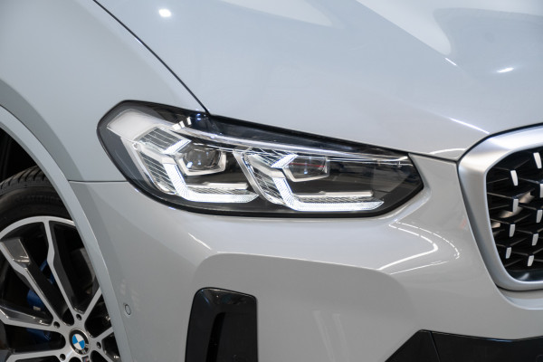 2022 BMW X4 xDrive30i M Sport SUV image 2