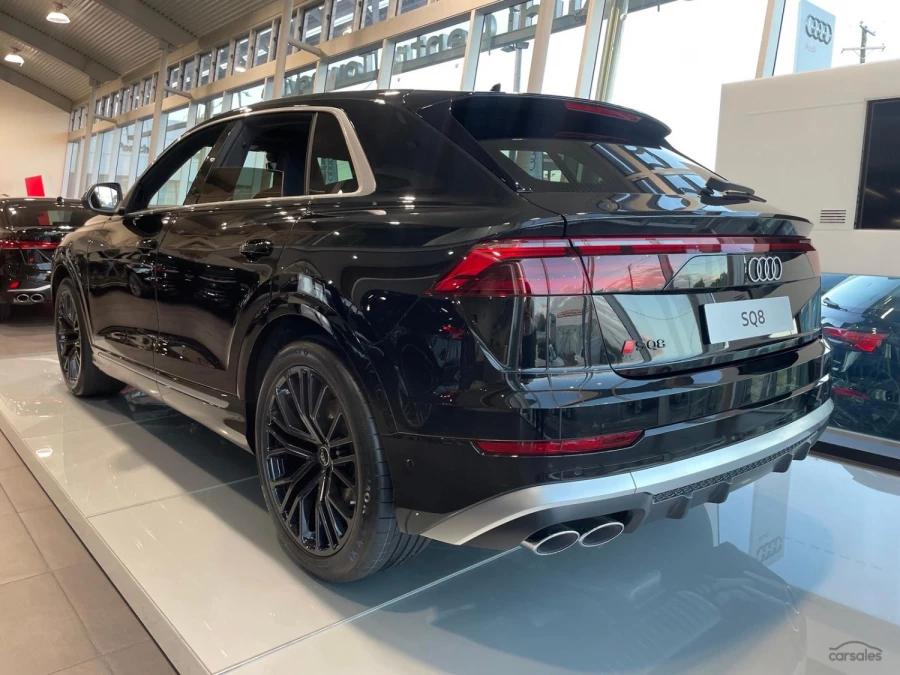 2026 Audi SQ8 TFSI SUV Image 19