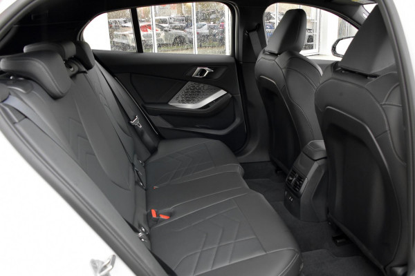 2026 BMW 1 Series F70 120 M Sport Hatch image 5