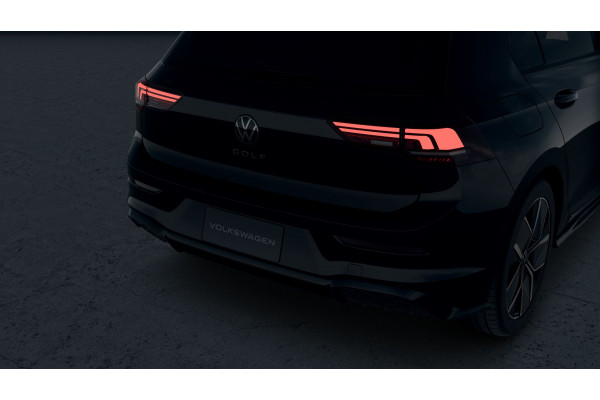 2026 Volkswagen Golf 8.5 110TSI R-Line Hatch Image 5