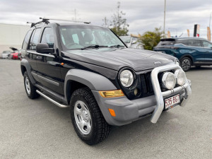 2005 Jeep Cherokee KJ Sport SUV